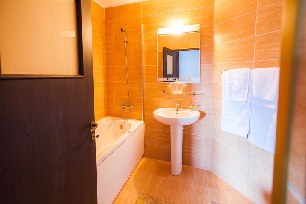 Hotel Dacia Băile Herculane Zewnętrze zdjęcie