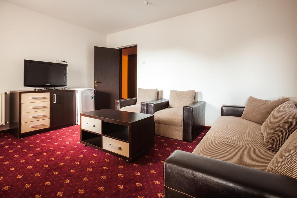 Hotel Dacia Băile Herculane Zewnętrze zdjęcie